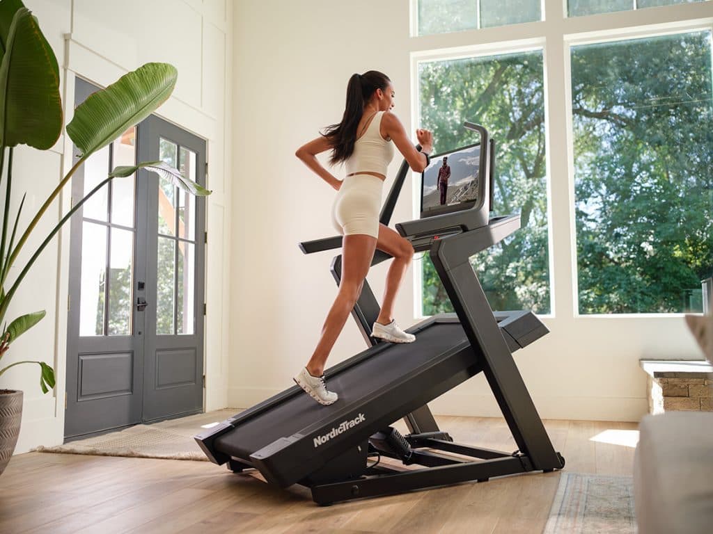 What is the Best Incline To Walk on a Treadmill To Lose Weight?